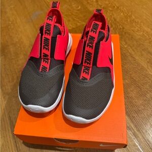 Nike Kids' Black and Red Slip-On Sneakers